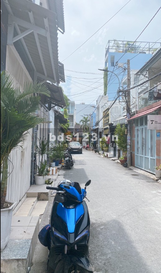 Bán nhà gần CV phần mềm Quang trung, Gò vấp, 5x12, 4 tầng, hẻm ô tô, chỉ 7 tỷ.