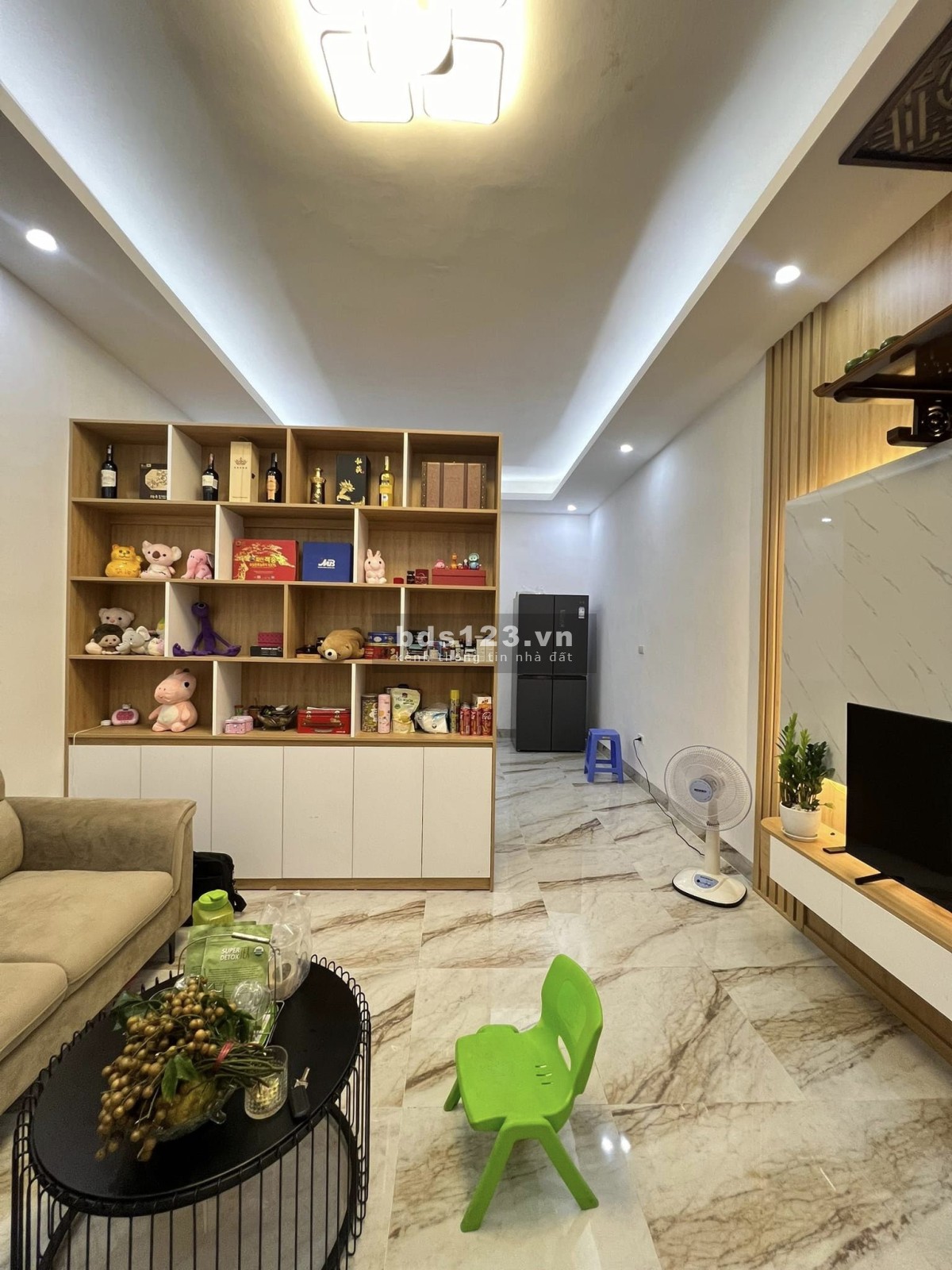 TẬP THỂ TẦNG 2 NGUYỄN TRÃI – 50M – Ô TÔ ĐỖ CHÂN CẦU THANG – GẦN PHỐ - ĐẦY ĐỦ CÔNG NĂNG – NHỈNH 2 TỶ