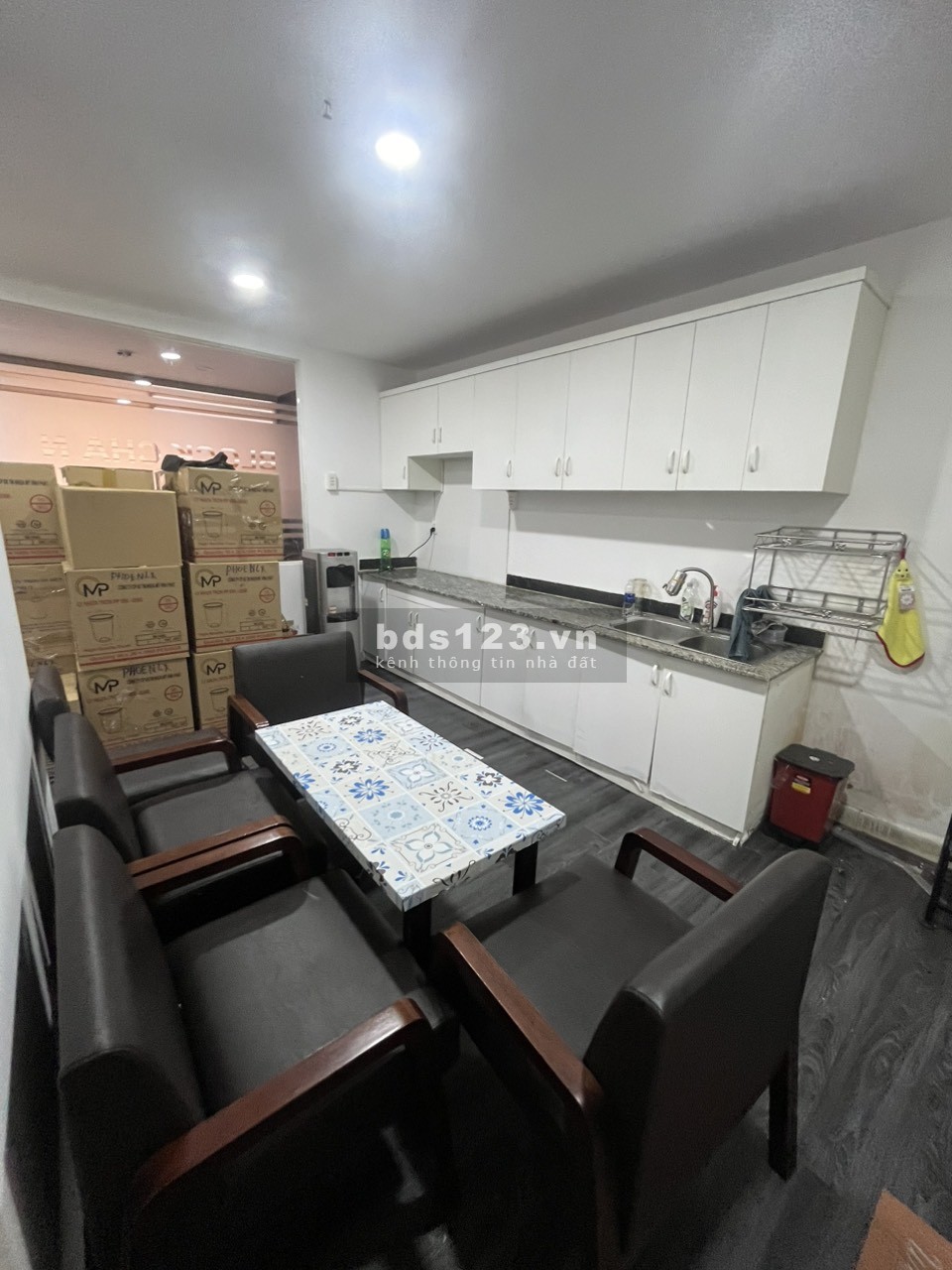 CHO THUÊ VĂN PHÒNG LÀM VIỆC GIÁ TỐT TÂN PHÚ. Liên hê SĐT/zalo : 0906309498 Mỹ Duyên