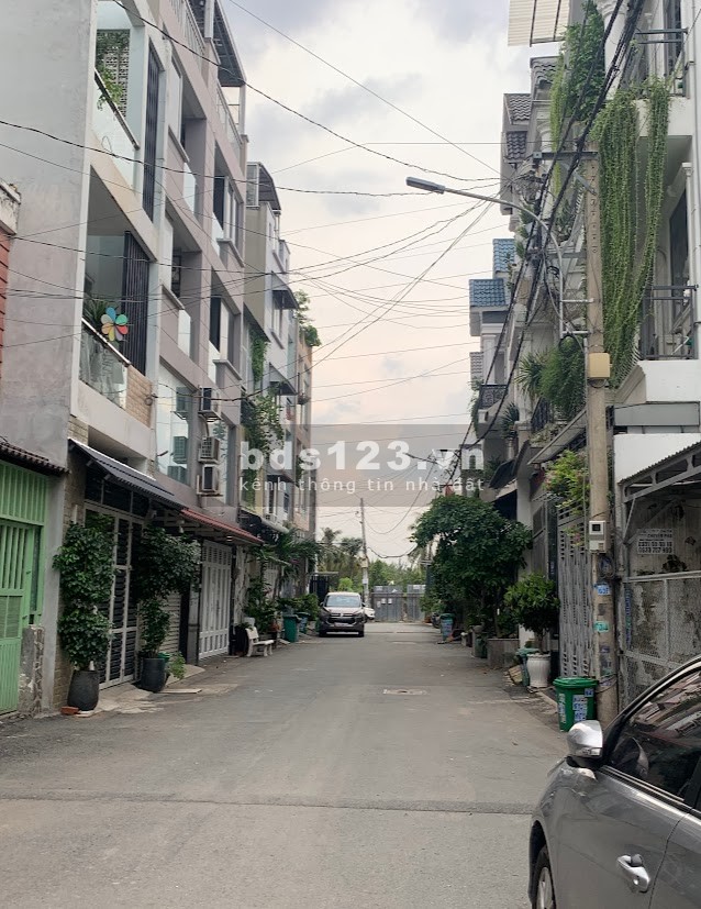 Bán nhà đẹp, 200m ra Phạm Văn Đồng, đường số 30, Linh Đông 61m2, 4 tầng 6.5 tỷ.