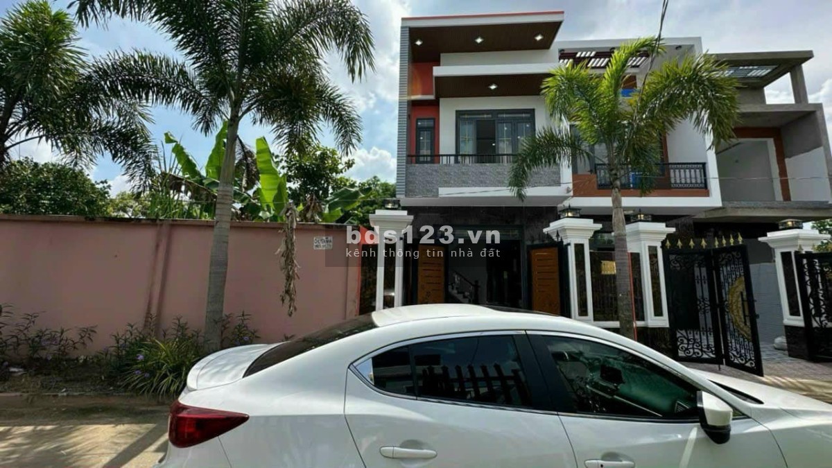 NHÀ MỚI XÂY BÌNH CHÁNH 88m2 GIÁ 1TỶ4 ĐƯỜNG OTO