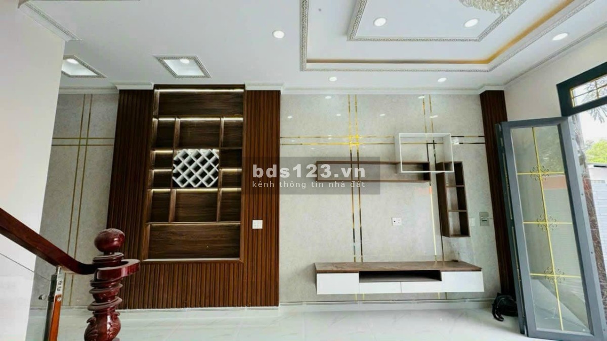 NHÀ MỚI XÂY BÌNH CHÁNH 88m2 GIÁ 1TỶ4 ĐƯỜNG OTO