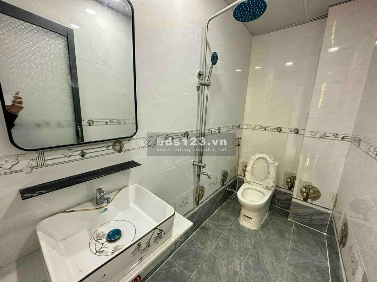 CHỦ NHÀ NGỘP CẦN BÁN GẤP NHÀ TÂN NHỰT 96M2 1 TỶ 3 ĐƯỜNG OTO