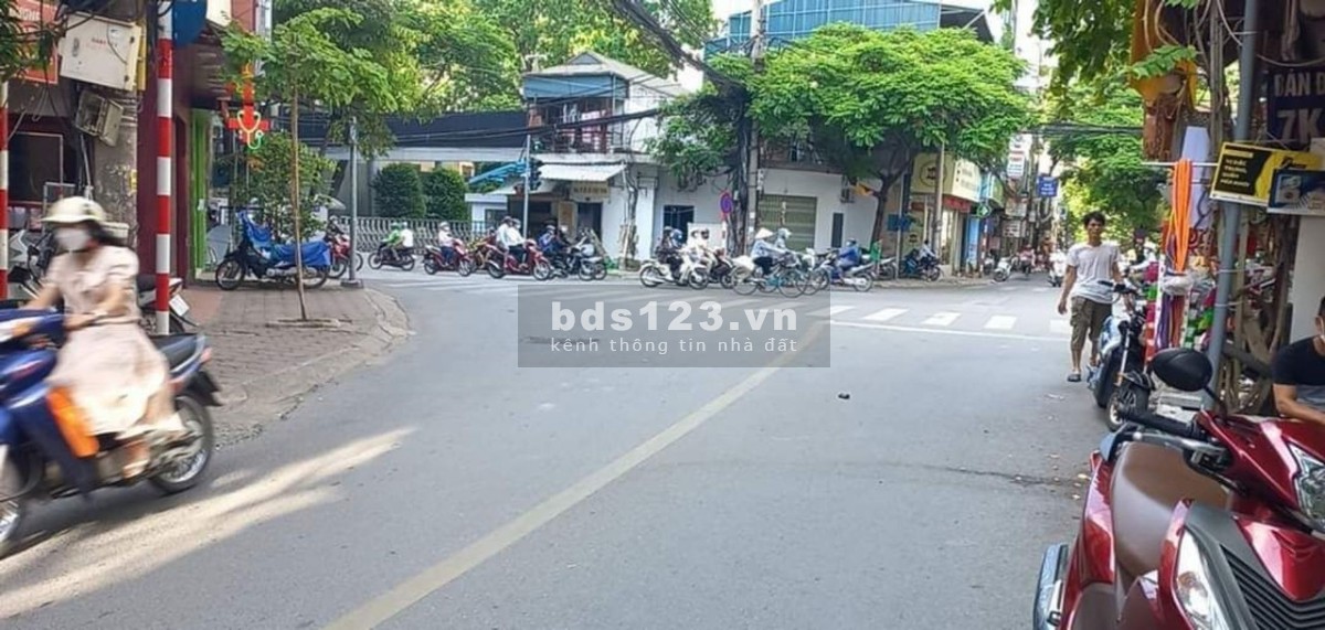 BÁN NHÀ GẦN PHỐ Ô TÔ ĐỖ GIÁ 7 TỶ 47m2 THANH XUÂN