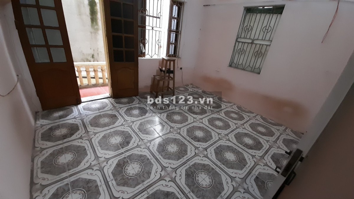 Bán nhà Ngọc Thuỵ Long Biên, giá đầu tư, DT 35m2, 3 tầng, giá: 3.4 tỷ. Gần đường Hồng Tiến