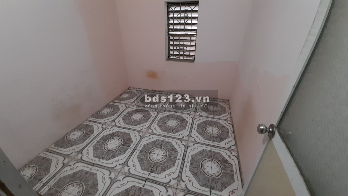 Bán nhà Ngọc Thuỵ Long Biên, giá đầu tư, DT 35m2, 3 tầng, giá: 3.4 tỷ. Gần đường Hồng Tiến