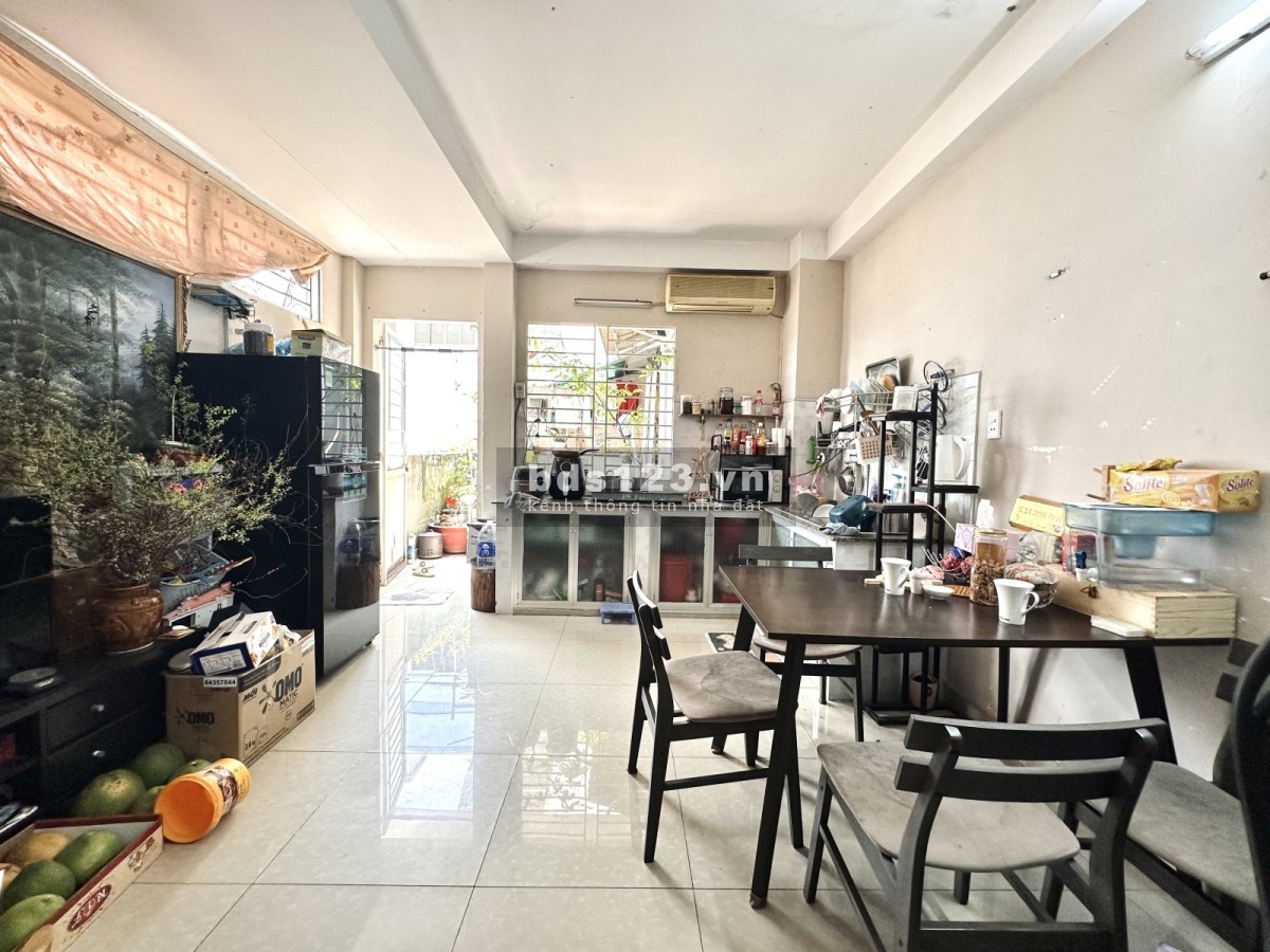 GẤP LẮM RỒI!!! CẦN BÁN NHÀ CHDV 11P-TÔ HIẾN THÀNH Q10-BAO ĐẦU TƯ,DÒNG TIỀN-65M2(4x17)-4 TẦNG-7.99 TỶ