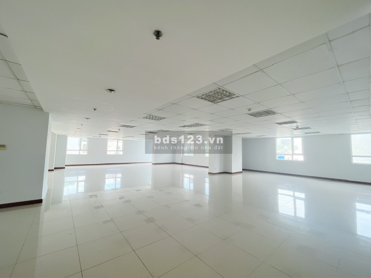 Cho thuê văn phòng lớn từ 20m - 800m2 tại đường Võ Văn Kiệt, Quận 1