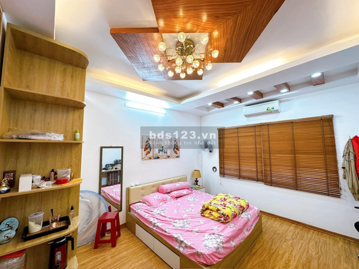 Nhà Siêu hiếm phố ĐÀO TẤN, Ba Đình 30m2 x 5T, gần Ô TO. Chỉ 4.8 tỷ