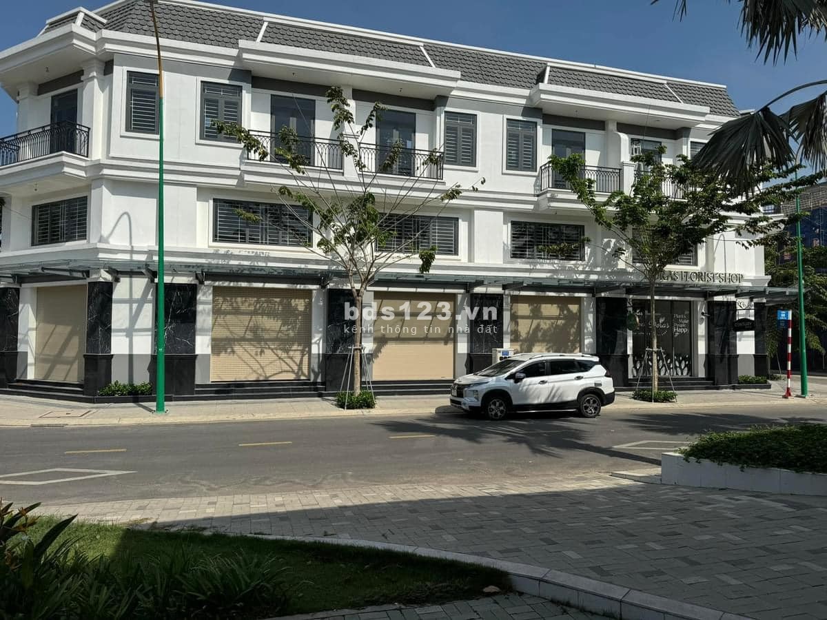 bán nhà thương mại trả từ 720tr nhiều đợt, ngân hàng hỗ trợ 70%, lãi 4.8%