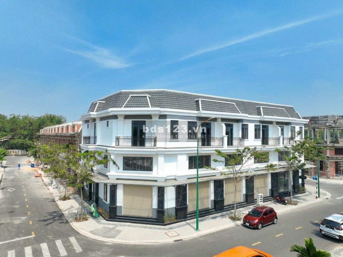 bán nhà thương mại trả từ 720tr nhiều đợt, ngân hàng hỗ trợ 70%, lãi 4.8%