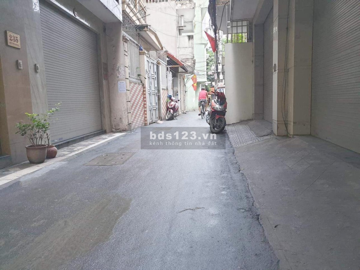 SIÊU HIẾM NHÀ MẶT NGÕ THỊNH QUANG - 46m2, 5 tầng - KINH DOANH - Ô TÔ TRƯỚC NHÀ - 8.6 tỷ
