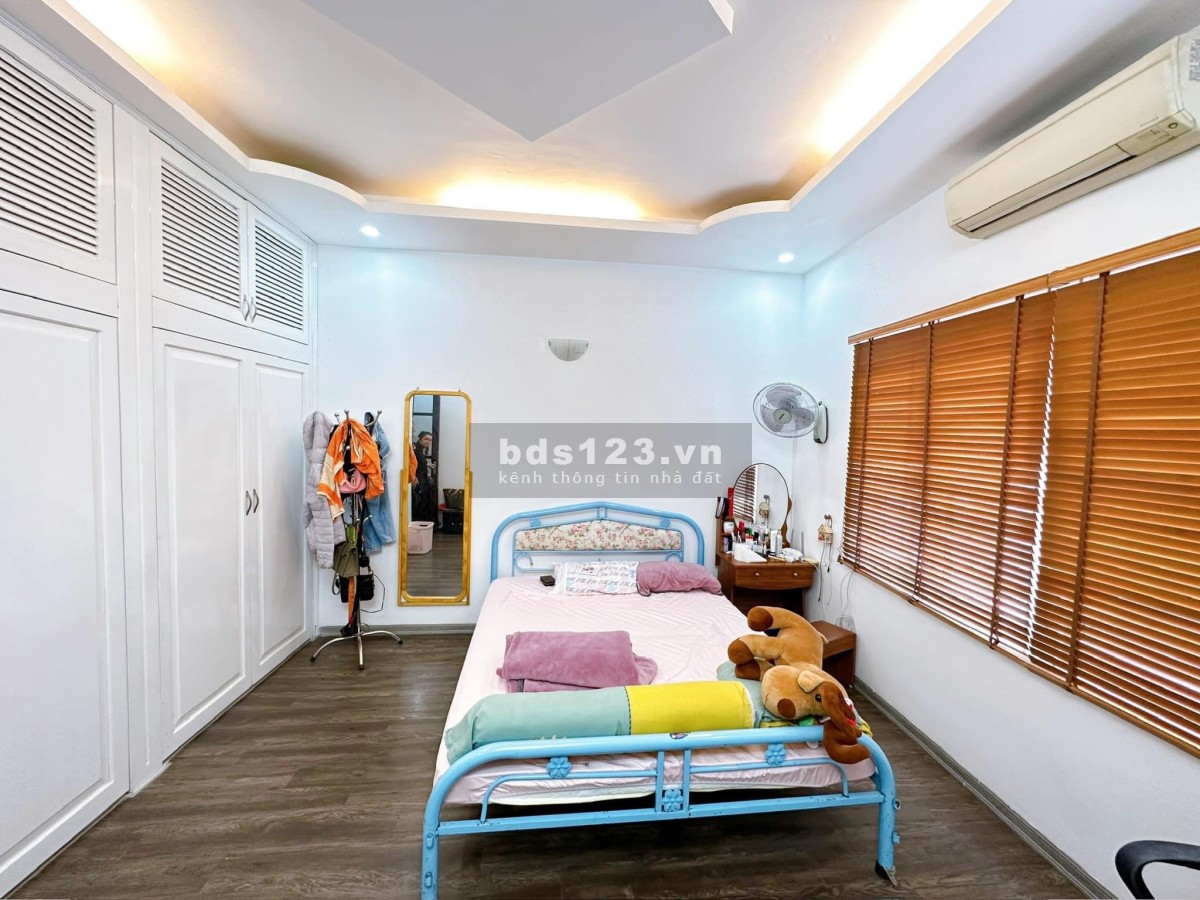 Nhà Siêu hiếm phố ĐÀO TẤN, Ba Đình 30m2 x 5T, gần Ô TO. Chỉ 4.8 tỷ