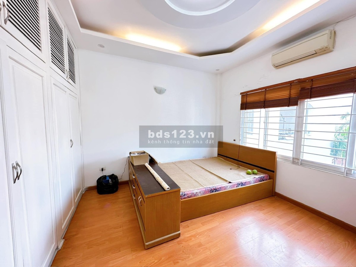 Nhà Siêu hiếm phố ĐÀO TẤN, Ba Đình 30m2 x 5T, gần Ô TO. Chỉ 4.8 tỷ
