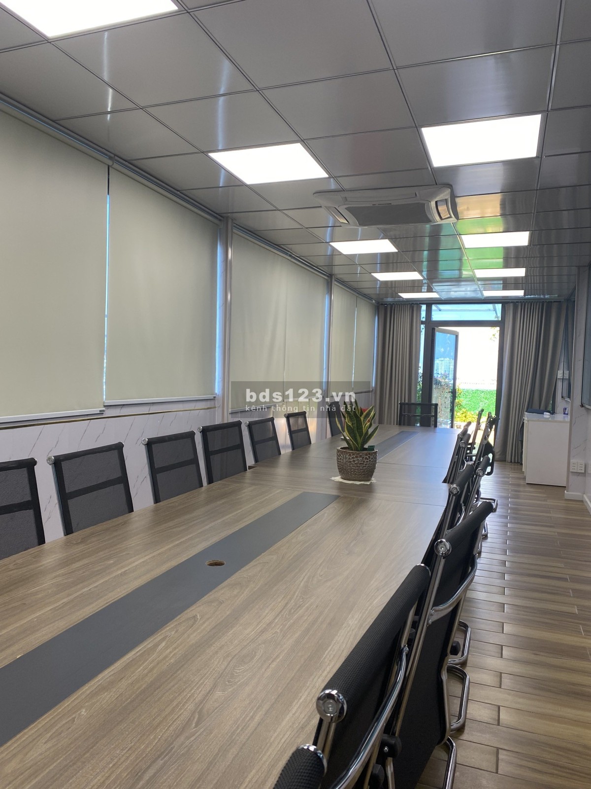 Đừng bỏ lỡ! Sàn văn phòng cho thuê ngay tại MT Mai Thị Lựu, ĐK, Q1, 150m2. Chỉ 70tr - 0975406750