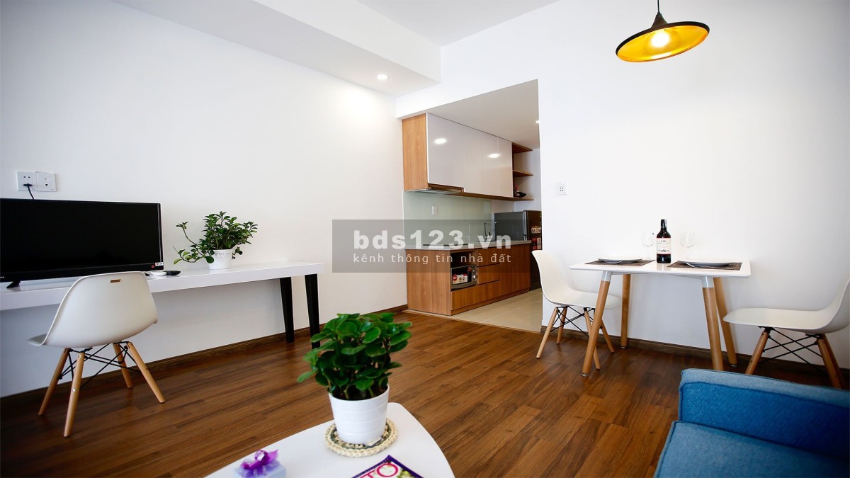 Cho thuê căn Chung cư Sky center, Phổ Quang, p2, Tân Bình: 50m2 - 1p - NT, 12tr