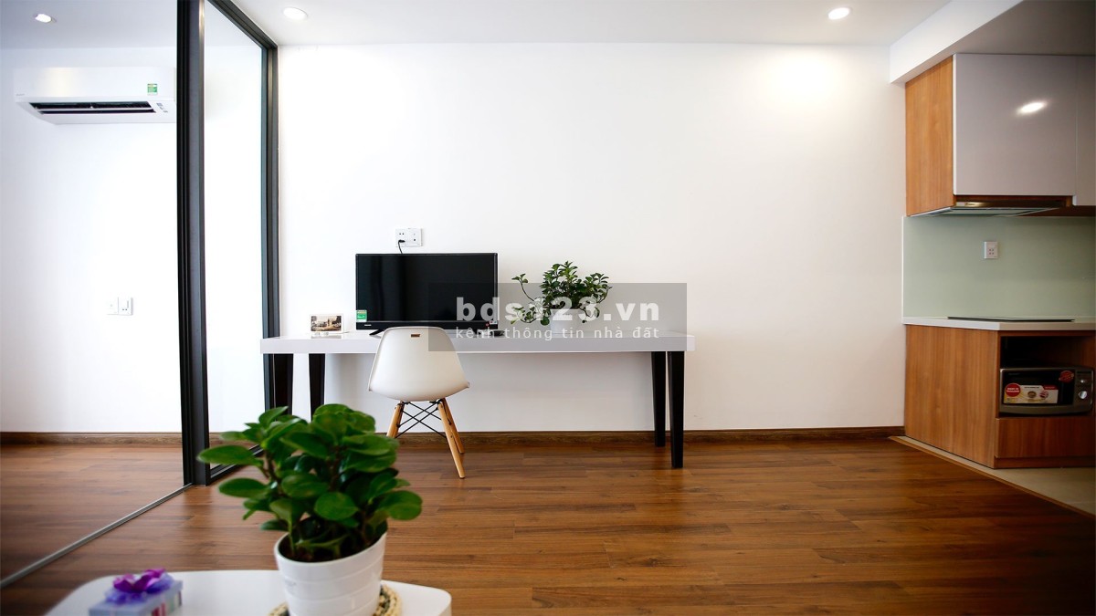Cho thuê căn Chung cư Sky center, Phổ Quang, p2, Tân Bình: 50m2 - 1p - NT, 12tr