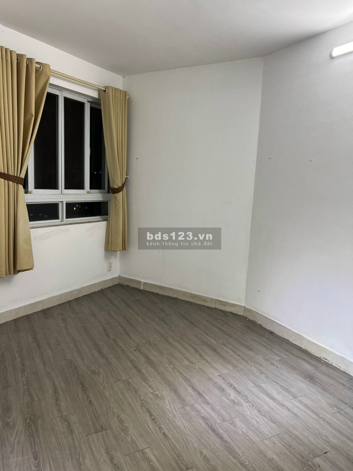 Cho thuê Chung Cư Bảy Hiền Tower-Tân Bình 3 phòng ngủ 92m2 Giá 12tr. Căn góc, lầu cao thoáng mát