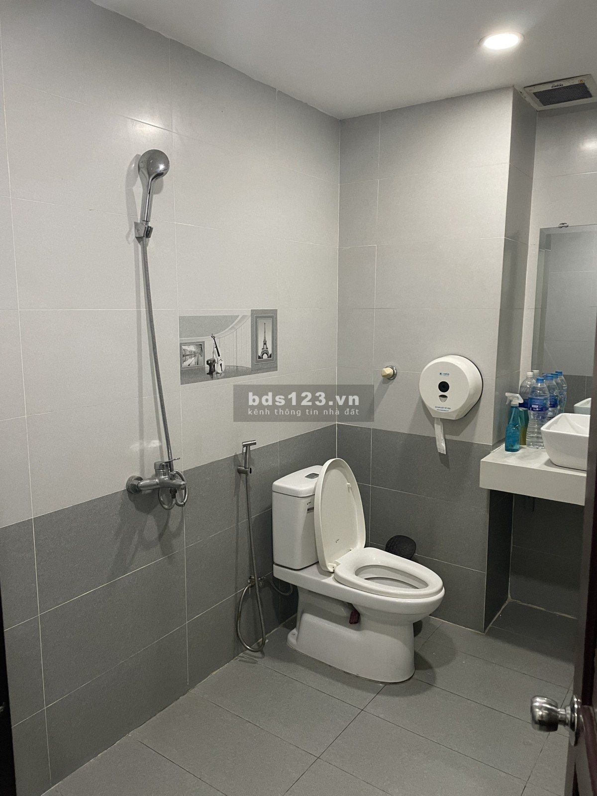 Cho Thuê Văn Phòng Mặt Tiền Quận 1 Giá Rẻ, Tiện Nghi T6/2024