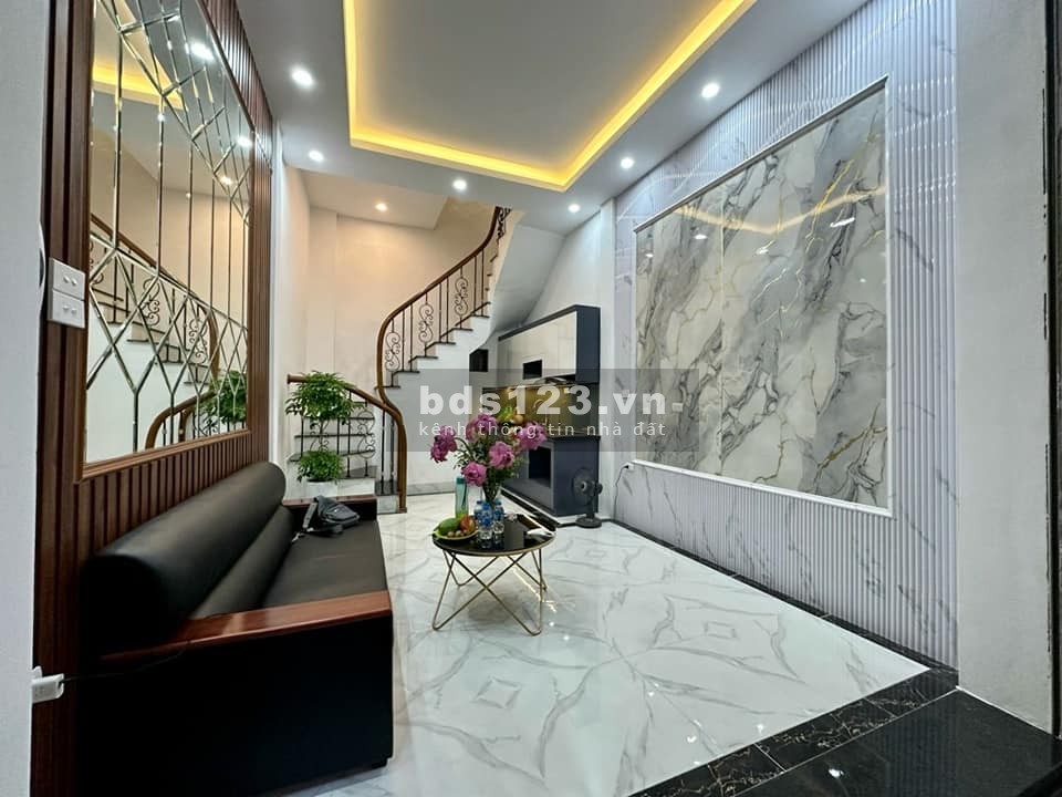 ĐỘI CẤN BA ĐÌNH 45M2 GIÁ CHƯA ĐẾN 6 TỶ