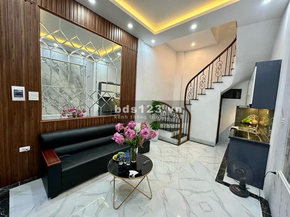 ĐỘI CẤN BA ĐÌNH 45M2 GIÁ CHƯA ĐẾN 6 TỶ