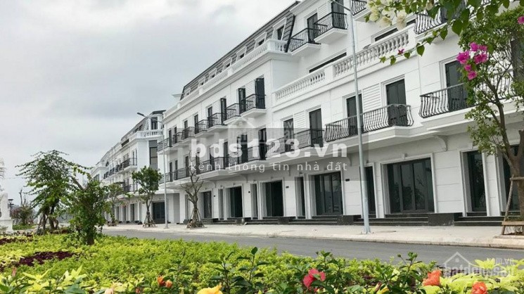 SOS! Chính chủ cần bán shop mặt miển Hạ long giá siêu rẻ 1xty 90m2 sẵn sổ kinh doanh ngay 0943274513