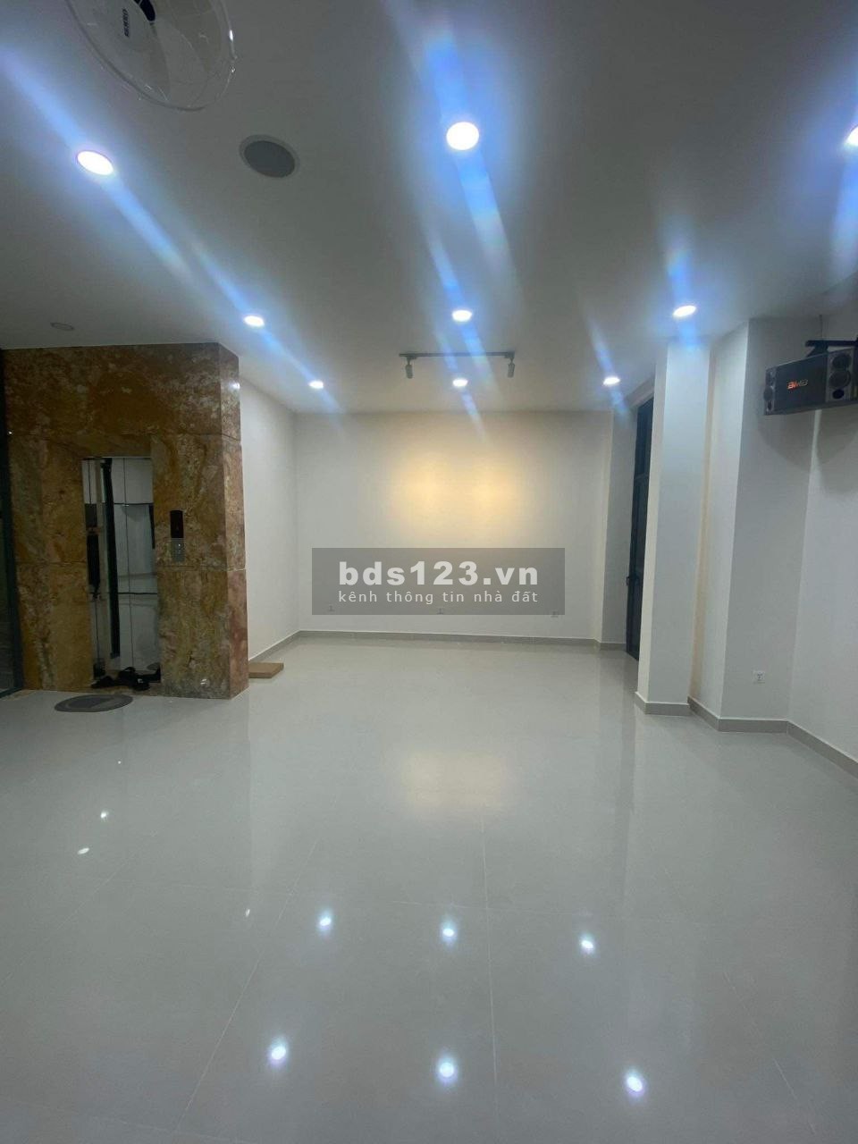 NHÀ PHỐ 84M2 CHO THUÊ TẠI QUẬN 9 CHỈ TỪ 20 TRIỆU NGUYÊN CĂN-0903257578