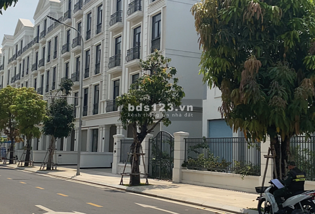 NHÀ PHỐ 84M2 CHO THUÊ TẠI QUẬN 9 CHỈ TỪ 20 TRIỆU NGUYÊN CĂN-0903257578