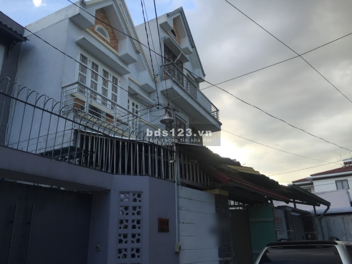 Nhà full nội thất hẻm oto, ngay chợ Hiệp Bình, 3pn 3wc.