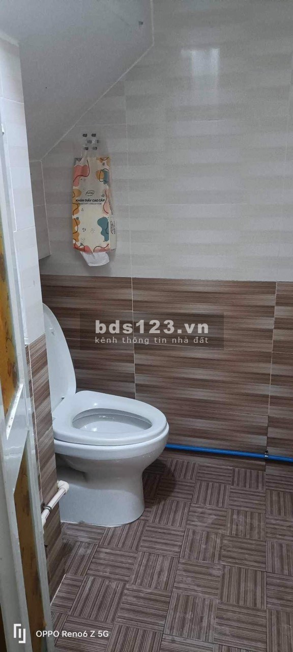 Nhà mặt tiền đường lớn kd đa ngành nghề. 3pn 2wc, rộng rãi thoáng mát