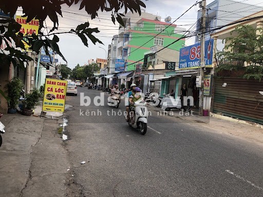 Mặt bằng nhà nguyên căn 1 lầu ngay đường Phan Đình Phùng - Phường 3 - Phú Nhuận 45m2 2pn giá 15tr
