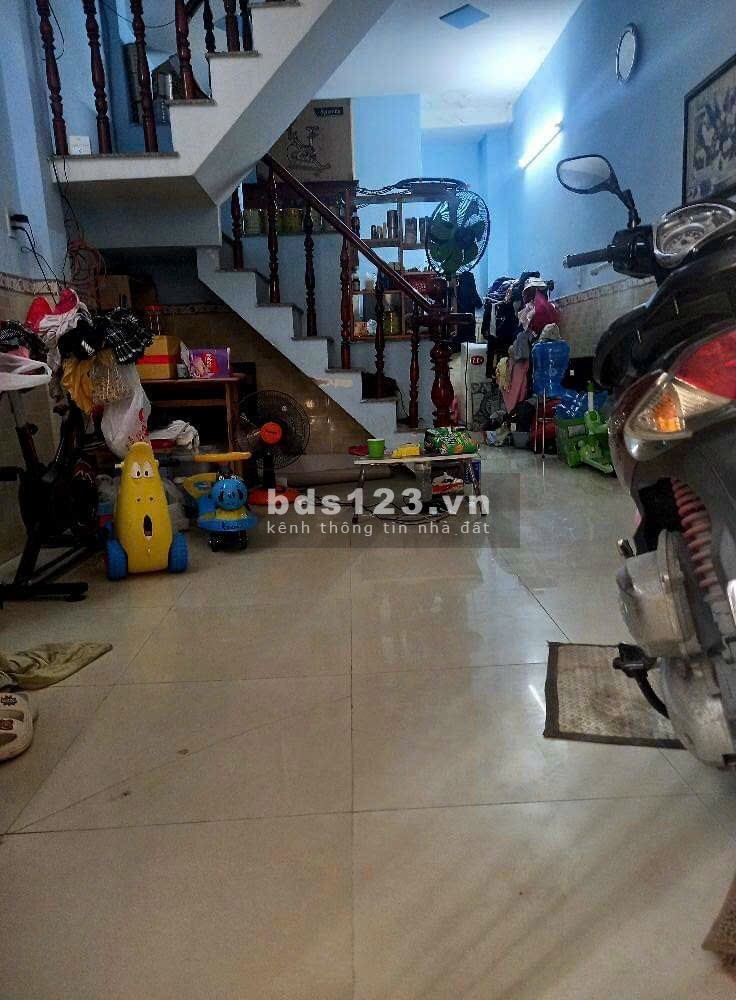 Mặt bằng nhà nguyên căn 1 lầu ngay đường Phan Đình Phùng - Phường 3 - Phú Nhuận 45m2 2pn giá 15tr