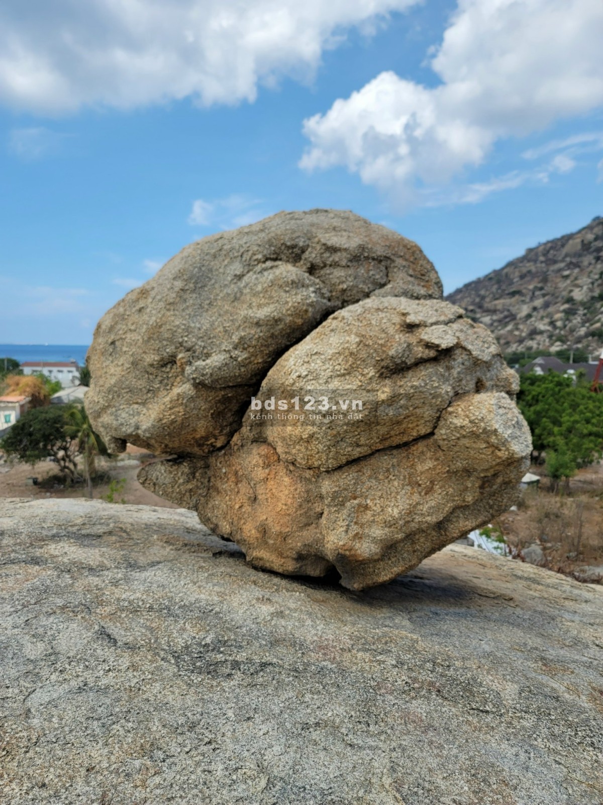 Đất nền cà Ná vị tri gần biển view đẹp