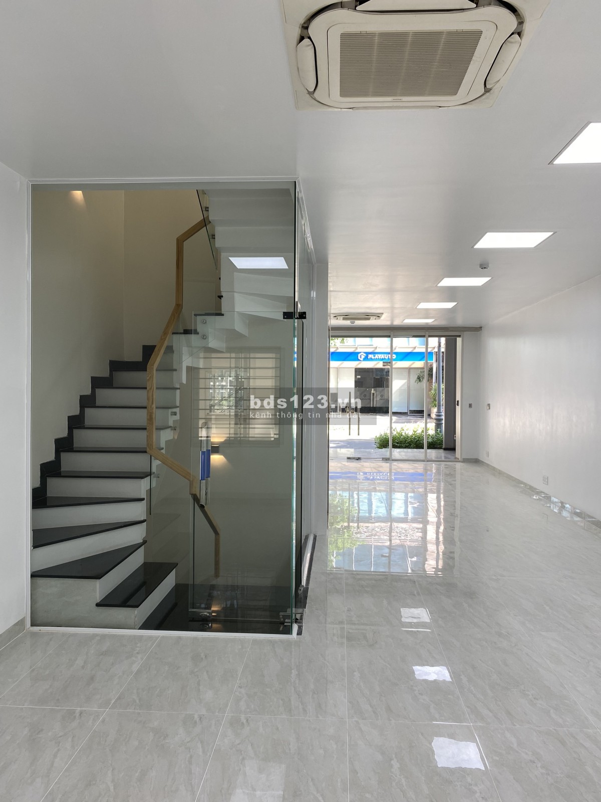 Gía rẻ ! Cho thuê Mặt bằng Văn phòng Shophosue Sala trệt + l1 chỉ 55tr