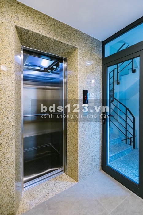 CẦN BÁN NHÀ MẶT PHỐ YÊN HOA VIEW HỒ TÂY - NHÀ ĐẸP 6 TẦNG THANG MÁY 37,5 TỶ