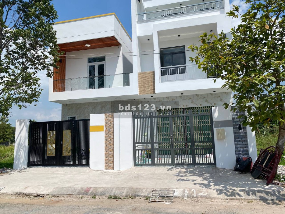 CẦN TIỀN BÁN GẤP LÔ ĐẤT NỀN TẠI TRUNG TÂM TP TÂN AN