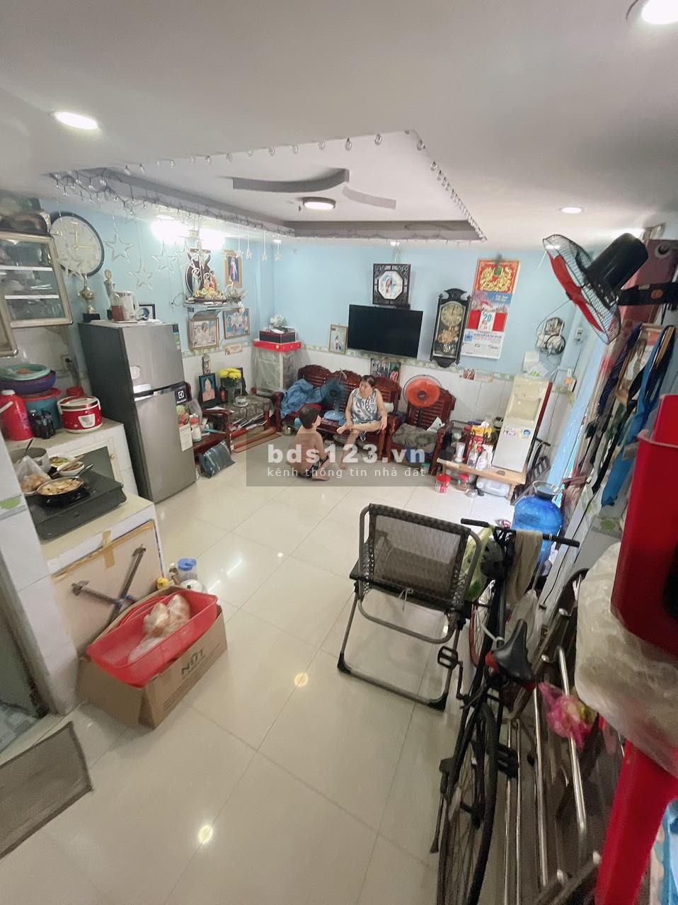 Nhà sát mặt tiền Đồng Đen, ô tô đậu gần nhà, 3.3 tỷ