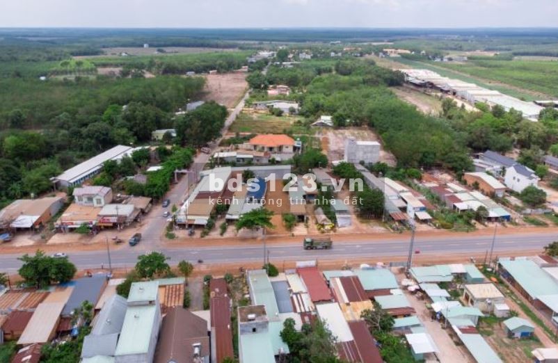 Cần bán đất mặt tiền Đường Nguyễn Xiển Quận 9, full thổ cư MT 7m giá siêu hời!!