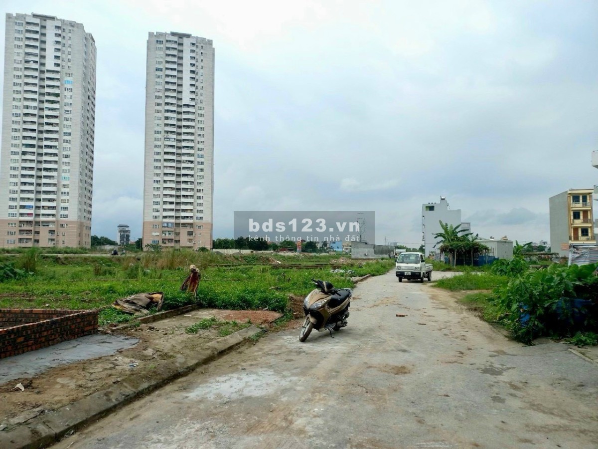 Bán gấp lô đất sát đường Vành Đai 3.5 khu đất dịch vụ 3.7ha Di Trạch