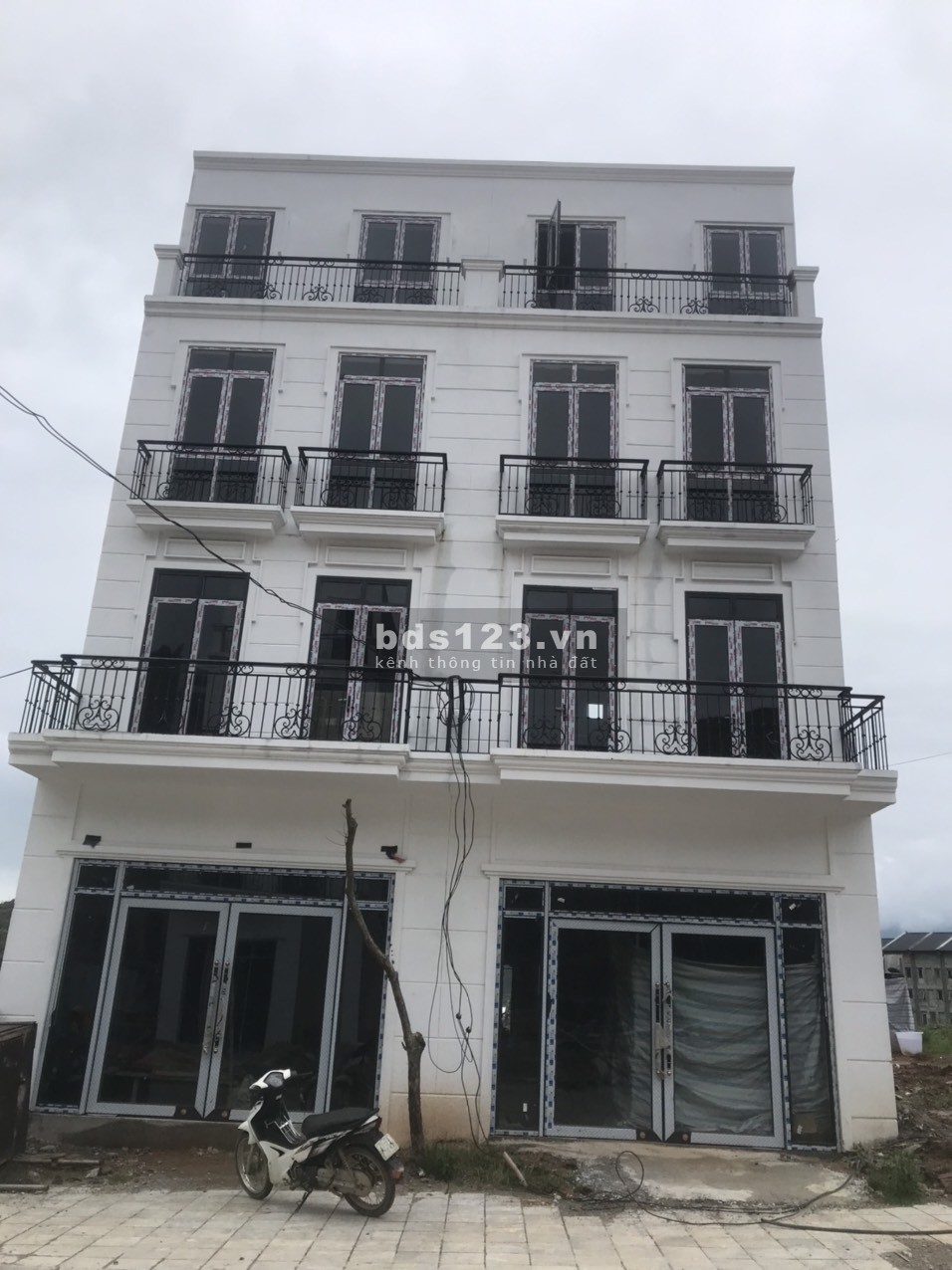 BÁN LÔ LK, LÔ GÓC TỪ 100- 150m2, GIÁ 5.XXX- 12.XXX, VỊ TRÍ TRUNG TÂM
