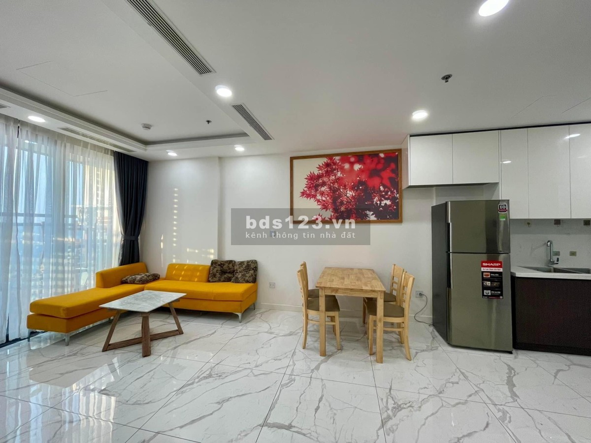 Chung Cư CMT8 - Quận 3 90m2 2 phòng ngủ. Tầng trung view thoáng mát 15tr. Nội thất đầy đủ