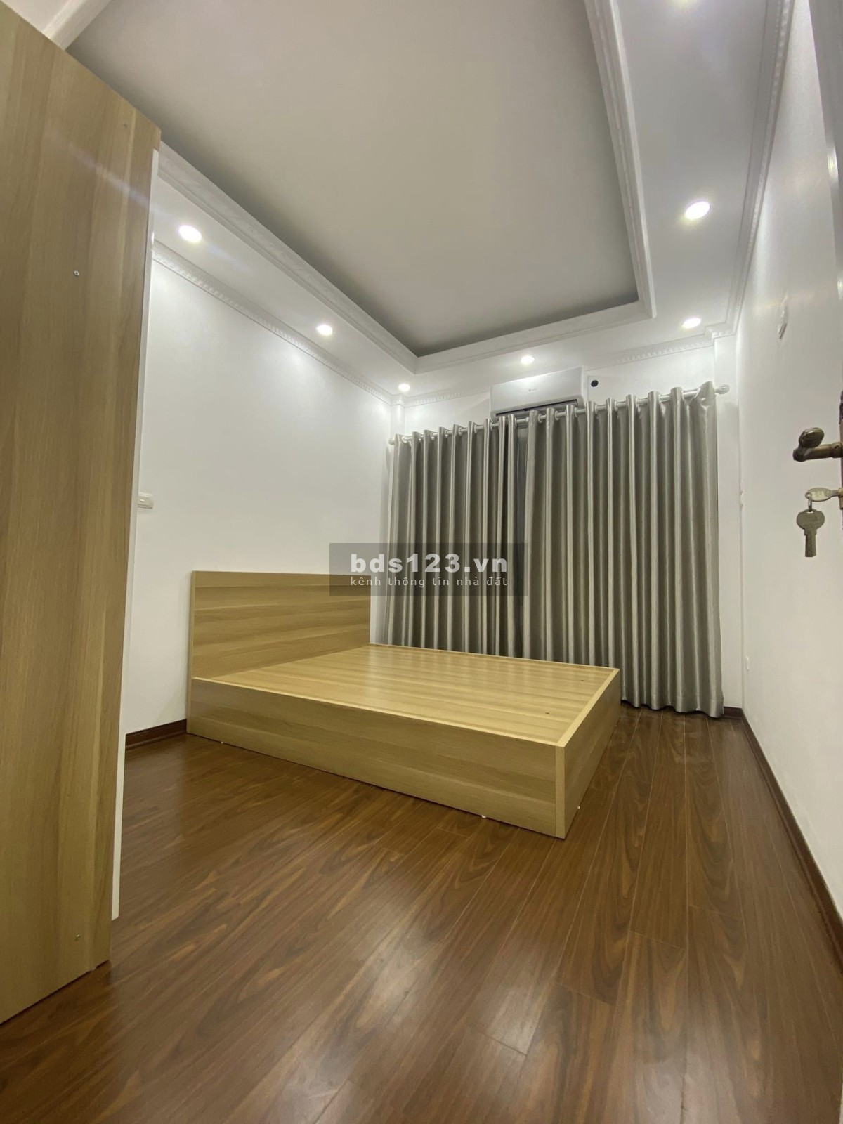 NHÀ SIÊU ĐẸP FULL NỘI THẤT 43M2 5 TẦNG GIÁ NHỈNH 5 TỶ
