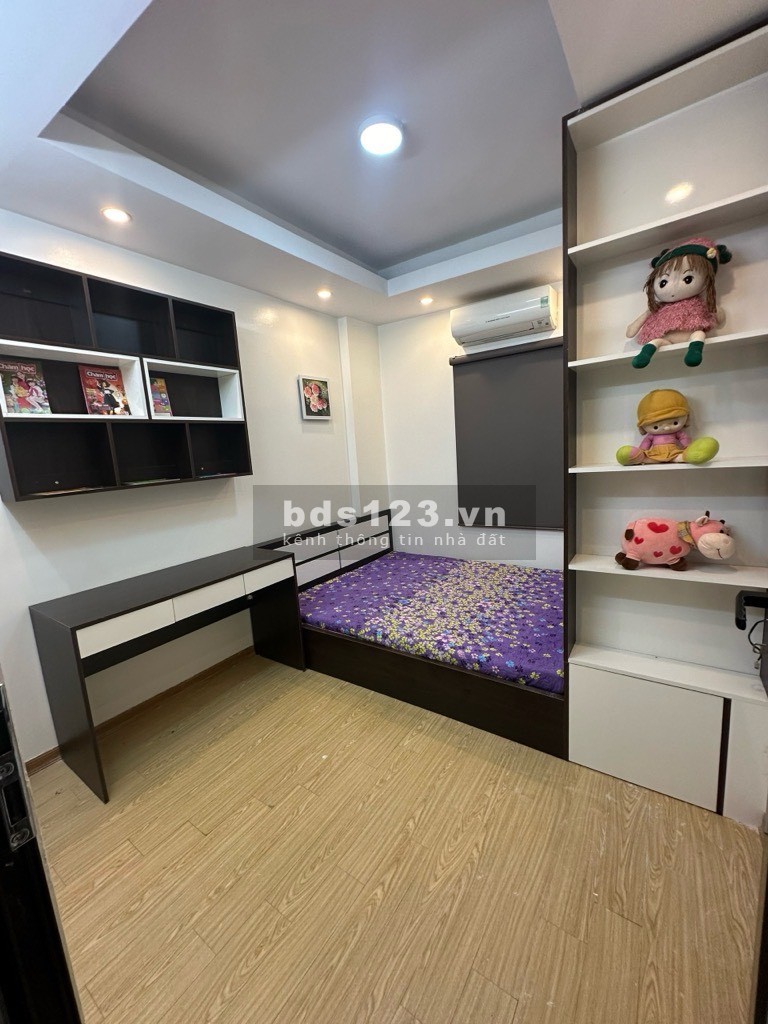 Nhà DT 50 m 4 tầng - ngõ ô tô thông - nhà mới đẹp - gần hồ mát mẻ - Giá nhỉnh 4 tỷ