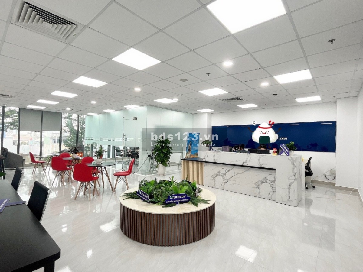 Chính chủ cho thuê sàn văn phòng 100m2 vuông vức, hoàn thiện ngay quận 3