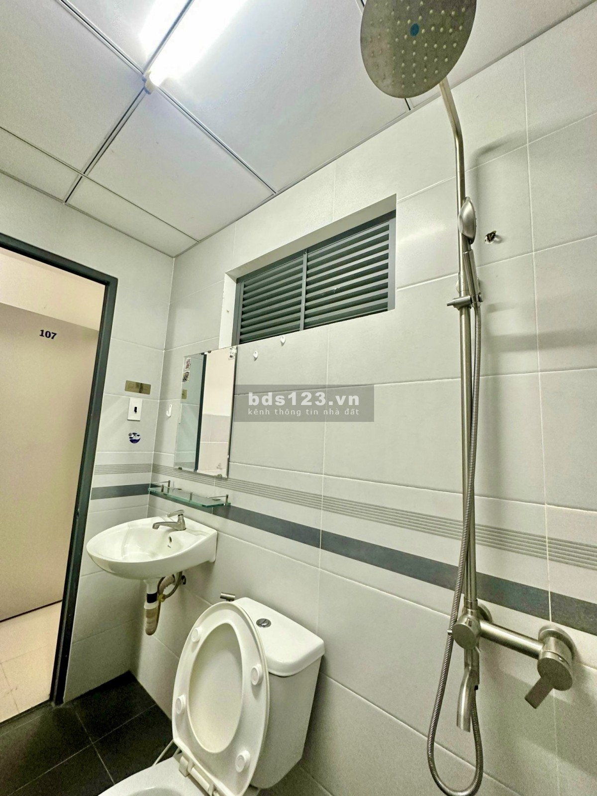 Cho thuê phòng cao cấp 28m2 gần Đại Học Văn Lang cs3 đầy đủ nội thất có bảo vệ 24/24