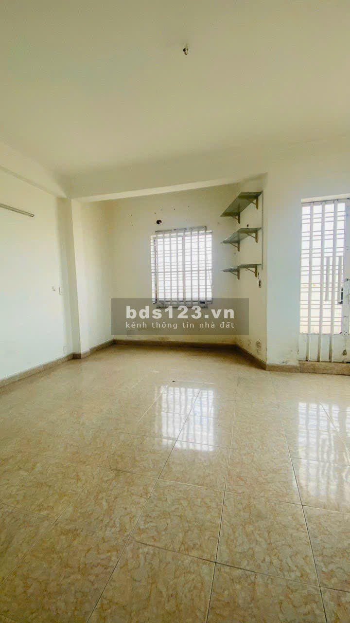 Bán Nhà Mặt Tiền Đường Cách Mạng Tháng 8, Phường 05, Quận Tân Bình, Hồ chí Minh