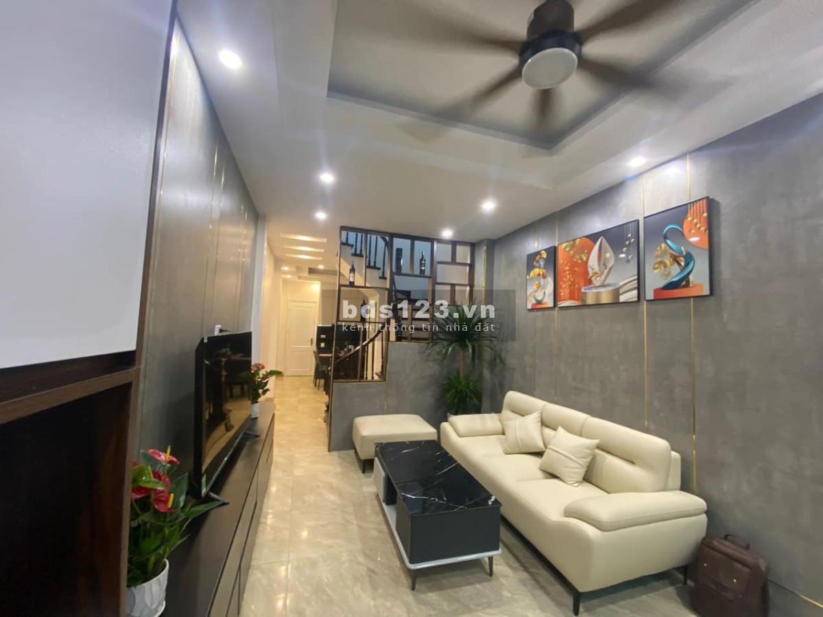 Nhà đẹp phân lô Đội Nhân - Ô tô tránh - Ngõ thông kinh doanh - Full nội thất, 45m2, 5 tầng, 10.8 tỷ