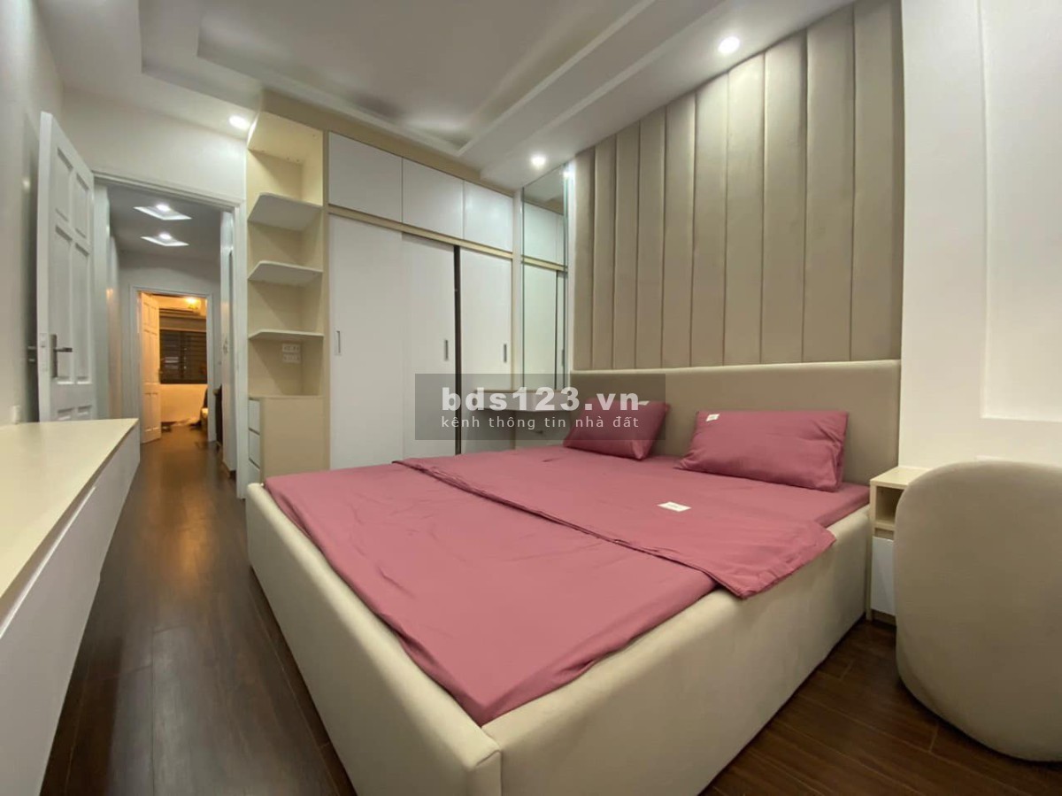 Nhà đẹp phân lô Đội Nhân - Ô tô tránh - Ngõ thông kinh doanh - Full nội thất, 45m2, 5 tầng, 10.8 tỷ