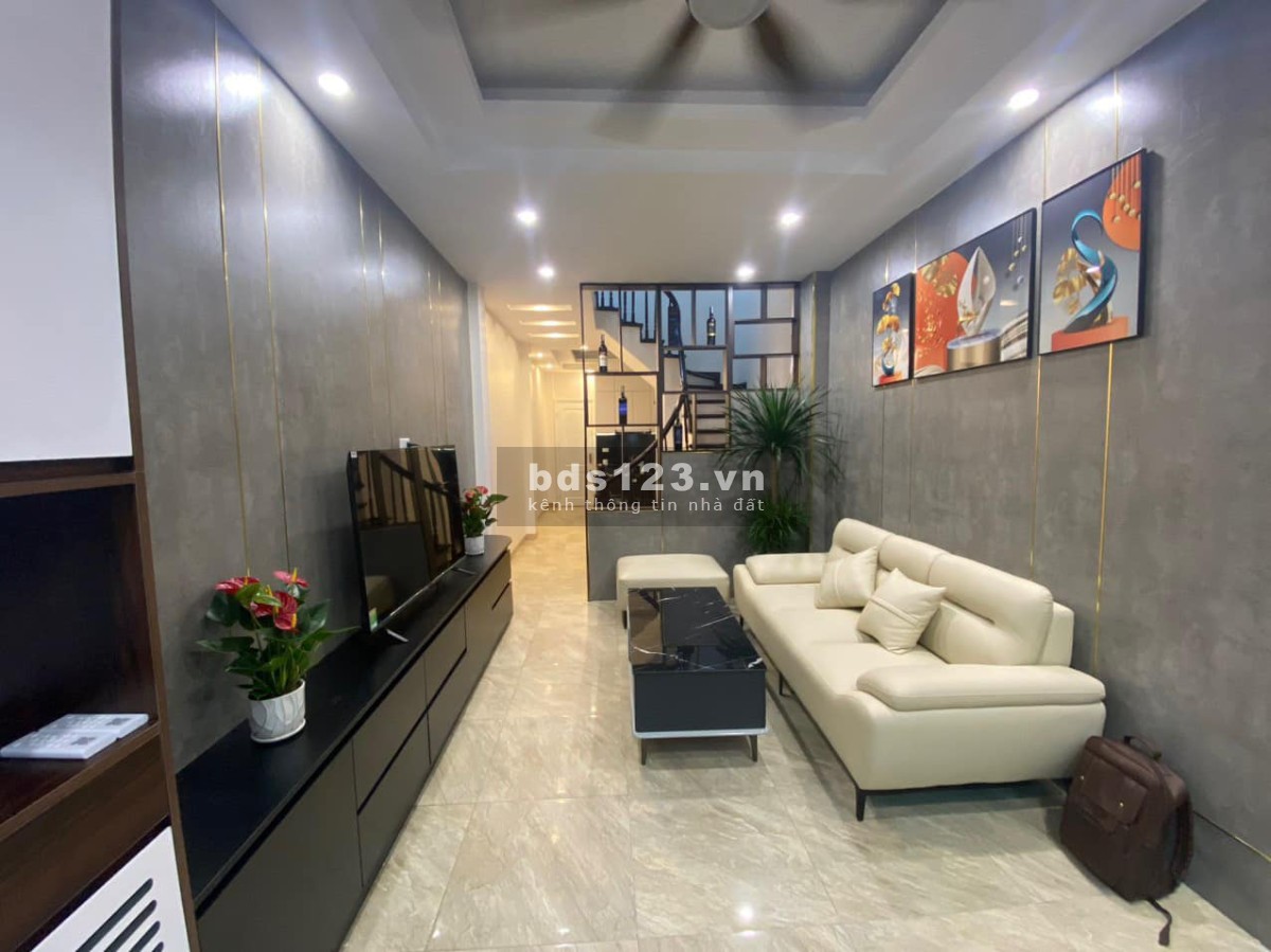 Nhà đẹp phân lô Đội Nhân - Ô tô tránh - Ngõ thông kinh doanh - Full nội thất, 45m2, 5 tầng, 10.8 tỷ
