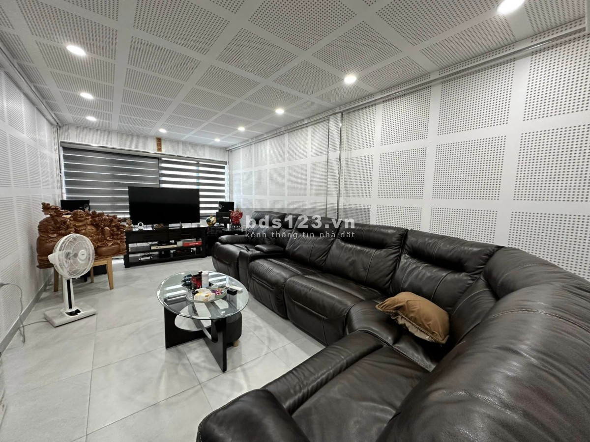 Nhà Vip Trần Duy Hưng-Ba bước ra mặt phố-Tháng máy-Hai mặt thoáng_45m2, 6 tầng_12.9 tỷ